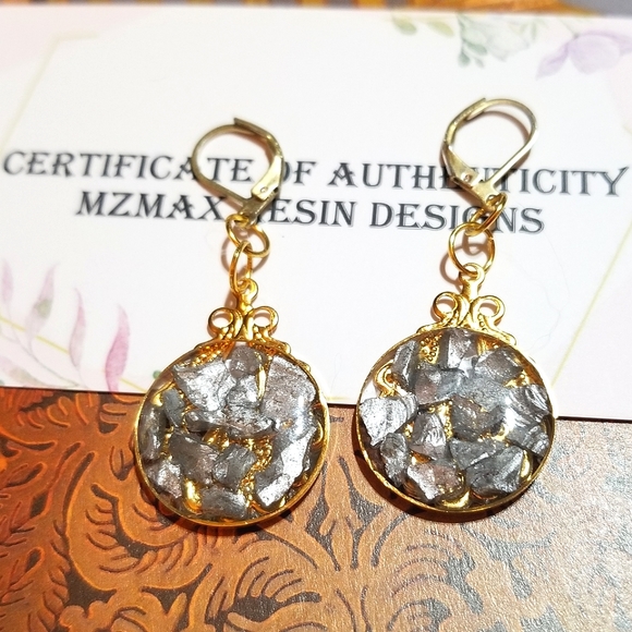 SILVER GOLD COMBO MzMax Resin Designs Dangle Earrings - Picture 6 of 8